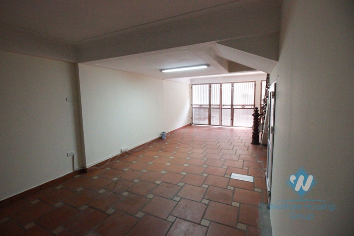 Newly renovated house with 05 bedrooms for rent in Xuan Dieu Street, Tay Ho, Hanoi.